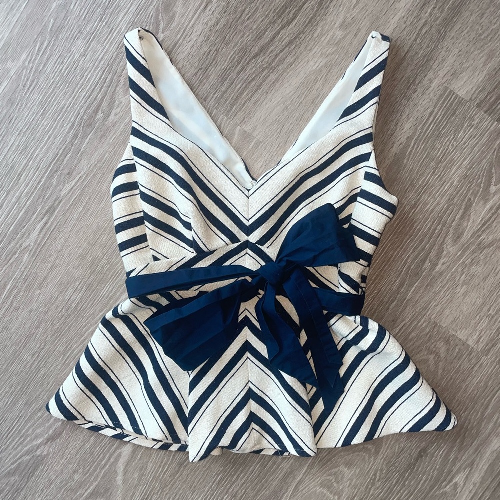 Navy & cream peplum sleeveless top w/ removable belt